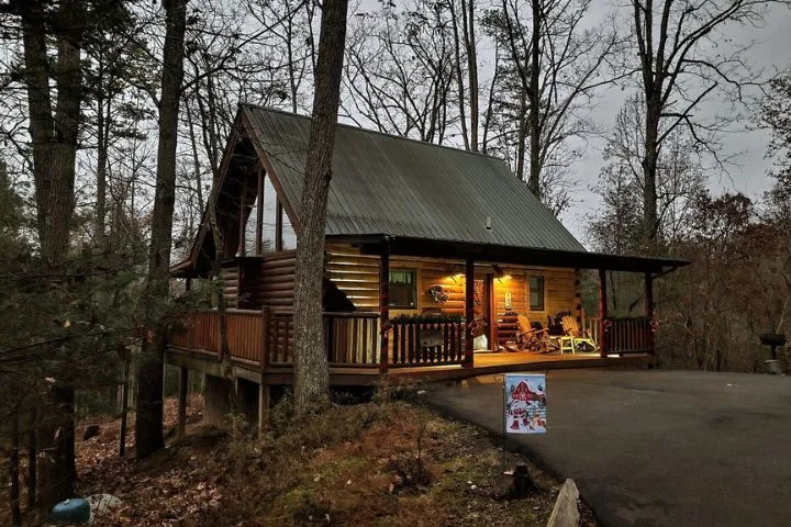 9374 gatlinburg dining