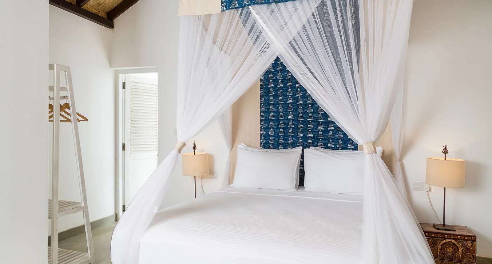 9415 maldives honeymoon plunge pool