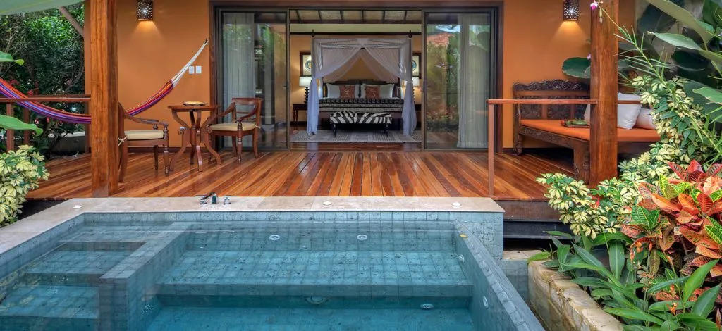 9415 santorini honeymoon plunge pool