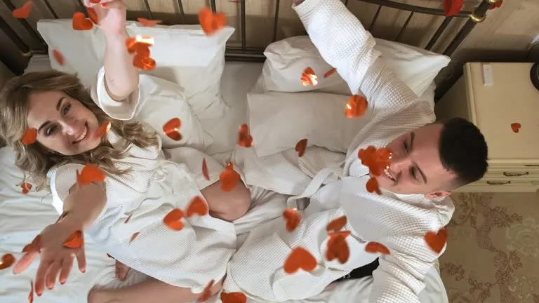 9436 honeymoon video intimate