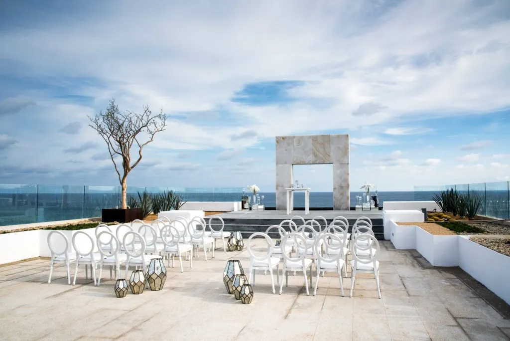 9452 wedding guest logistics