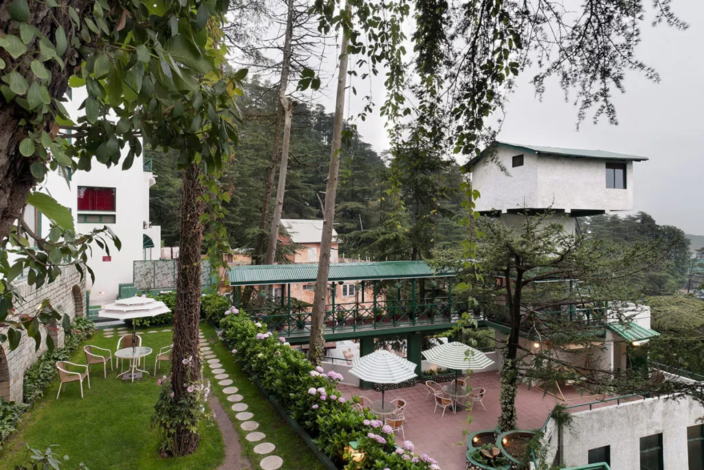 9479 shimla honeymoon inn restaurant