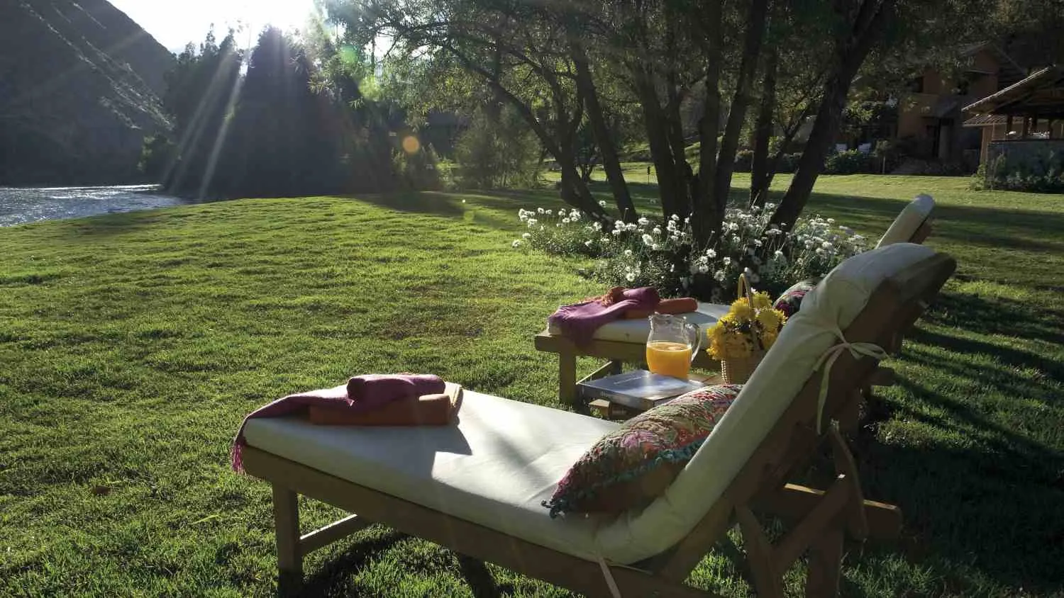 9517 bolivia honeymoon couple stargazing