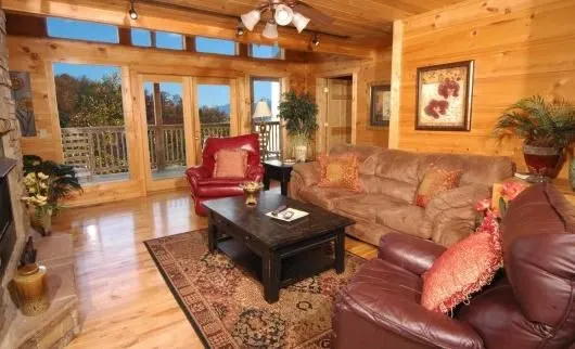 9523 romantic cabin dining