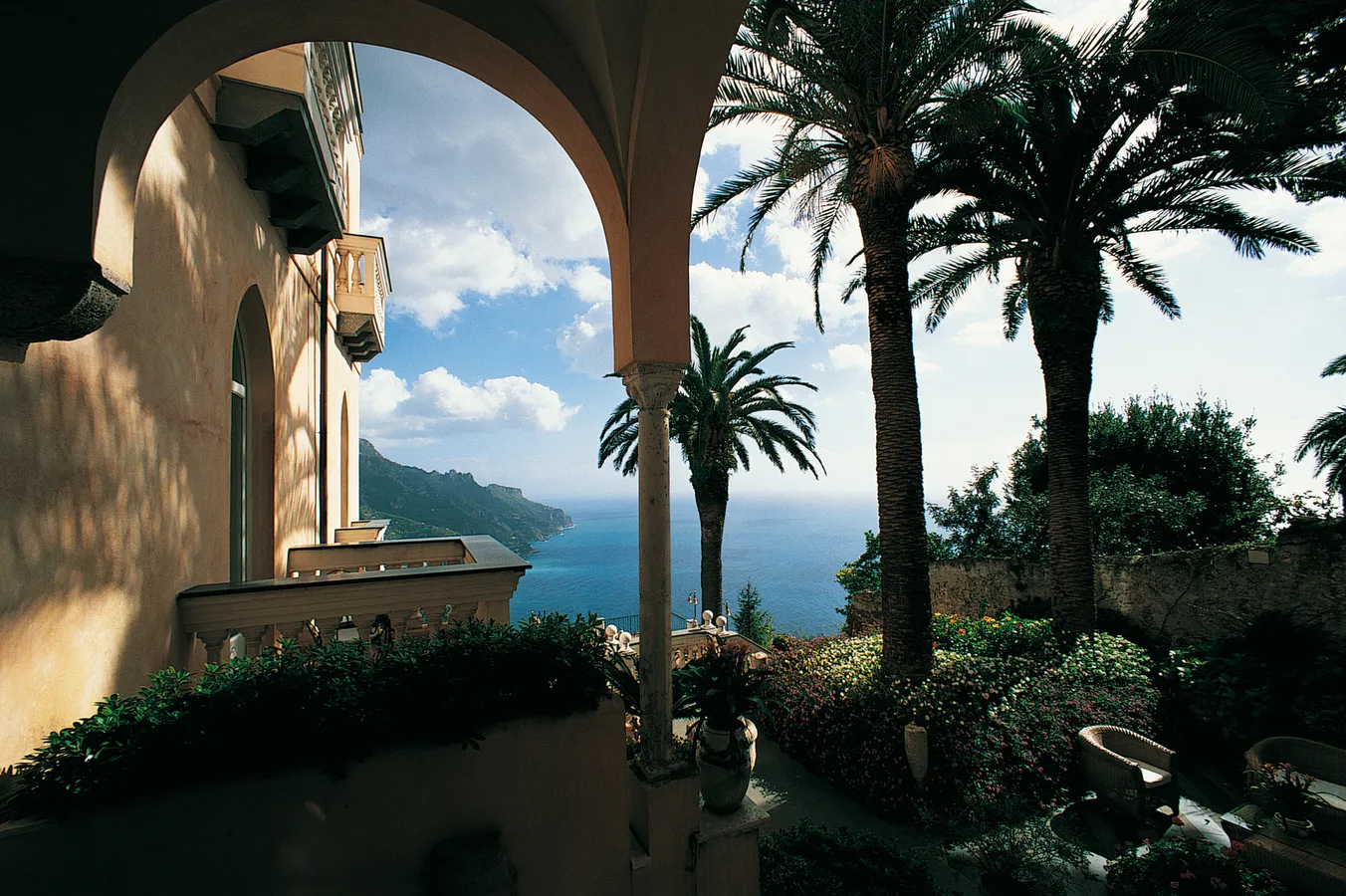 9546 amalfi coast town