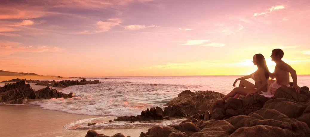 9594 romantic cabo resort room