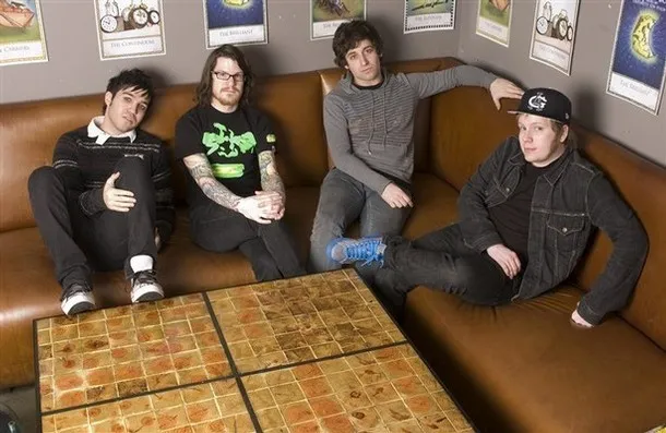 9605 fall out boy honeymoon 6