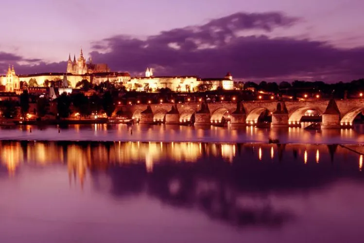 9663 charles bridge prague