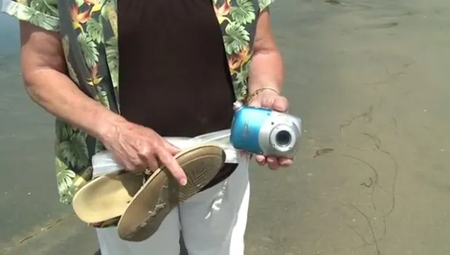 9675 lost honeymoon camera 7