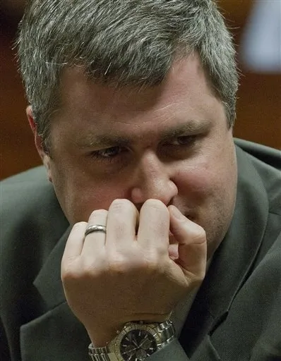 9687 queensland court